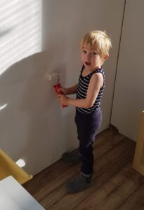 Tatkräftiger kleiner Helfer